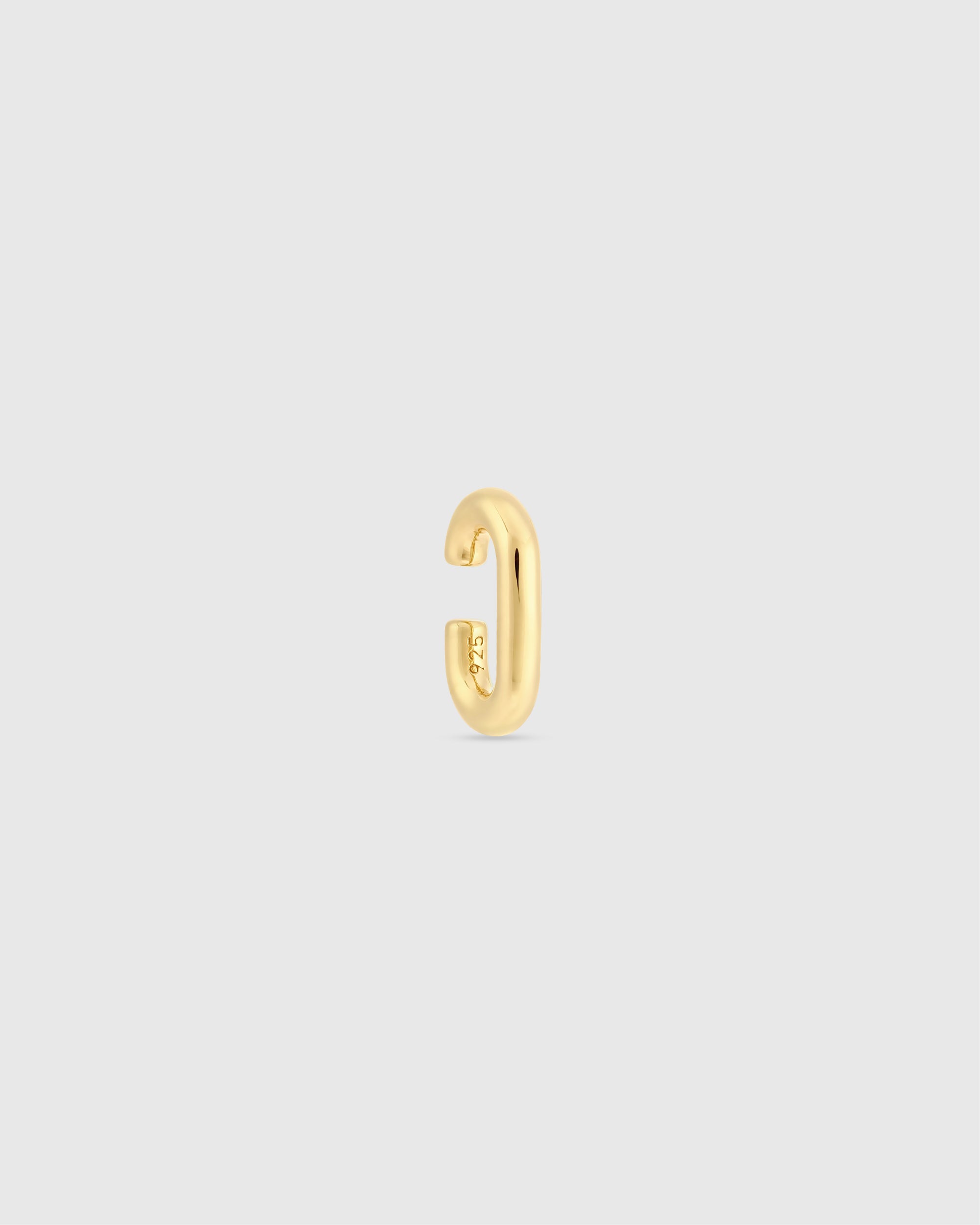 Capsule Short ear cuff in 18k yellow gold vermeil