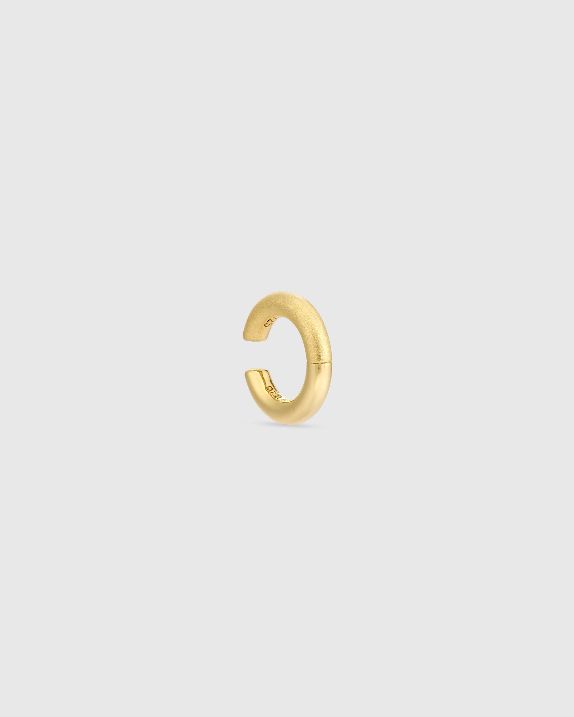 Revolve Dual Finish ear cuff in 18k yellow gold vermeil