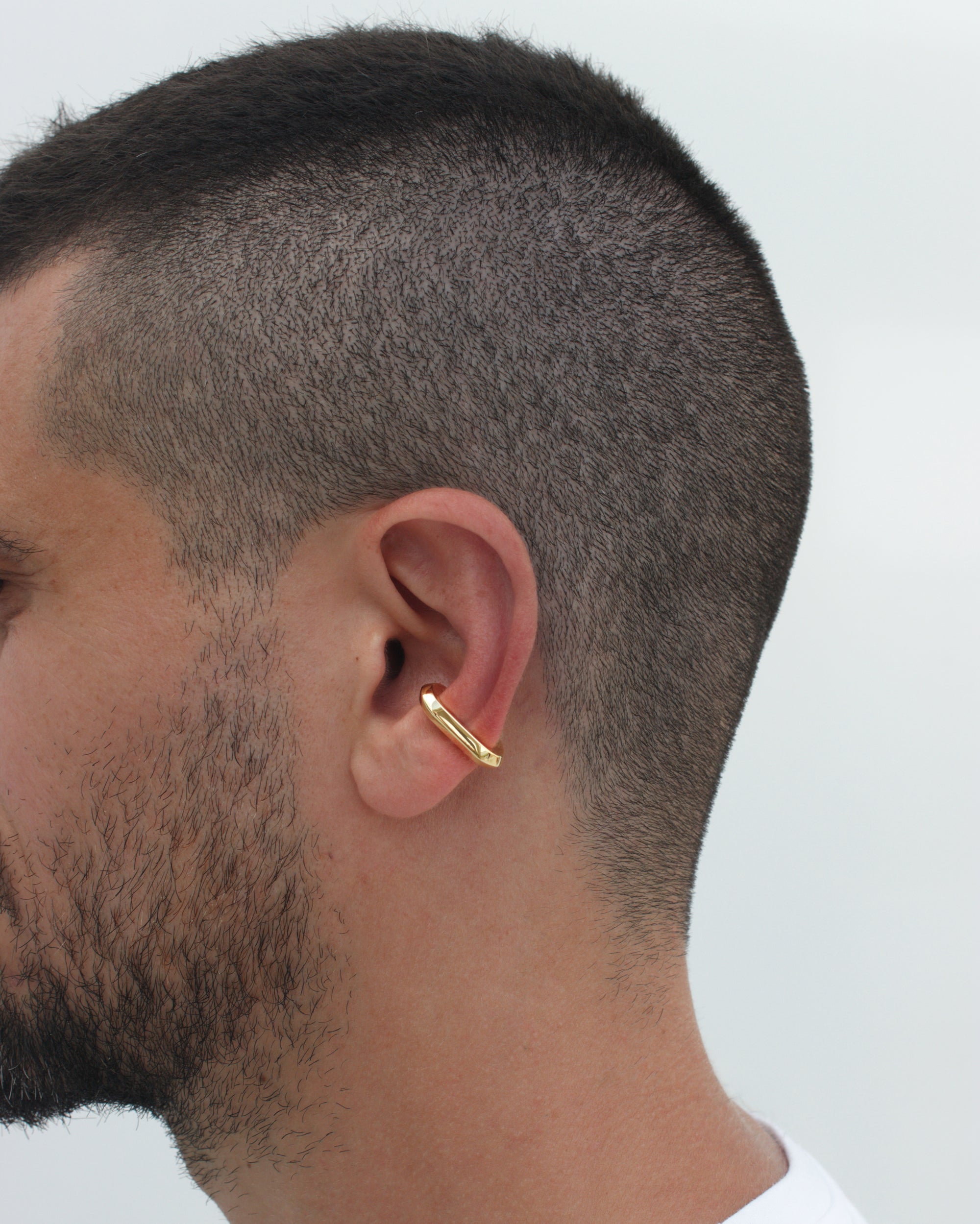 Penta Capsule ear cuff in 18K yellow gold vermeil