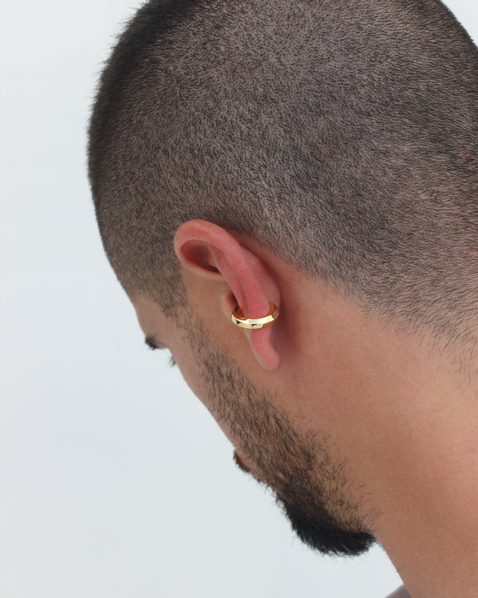 Penta Möbius ear cuff in 18k yellow gold vermeil