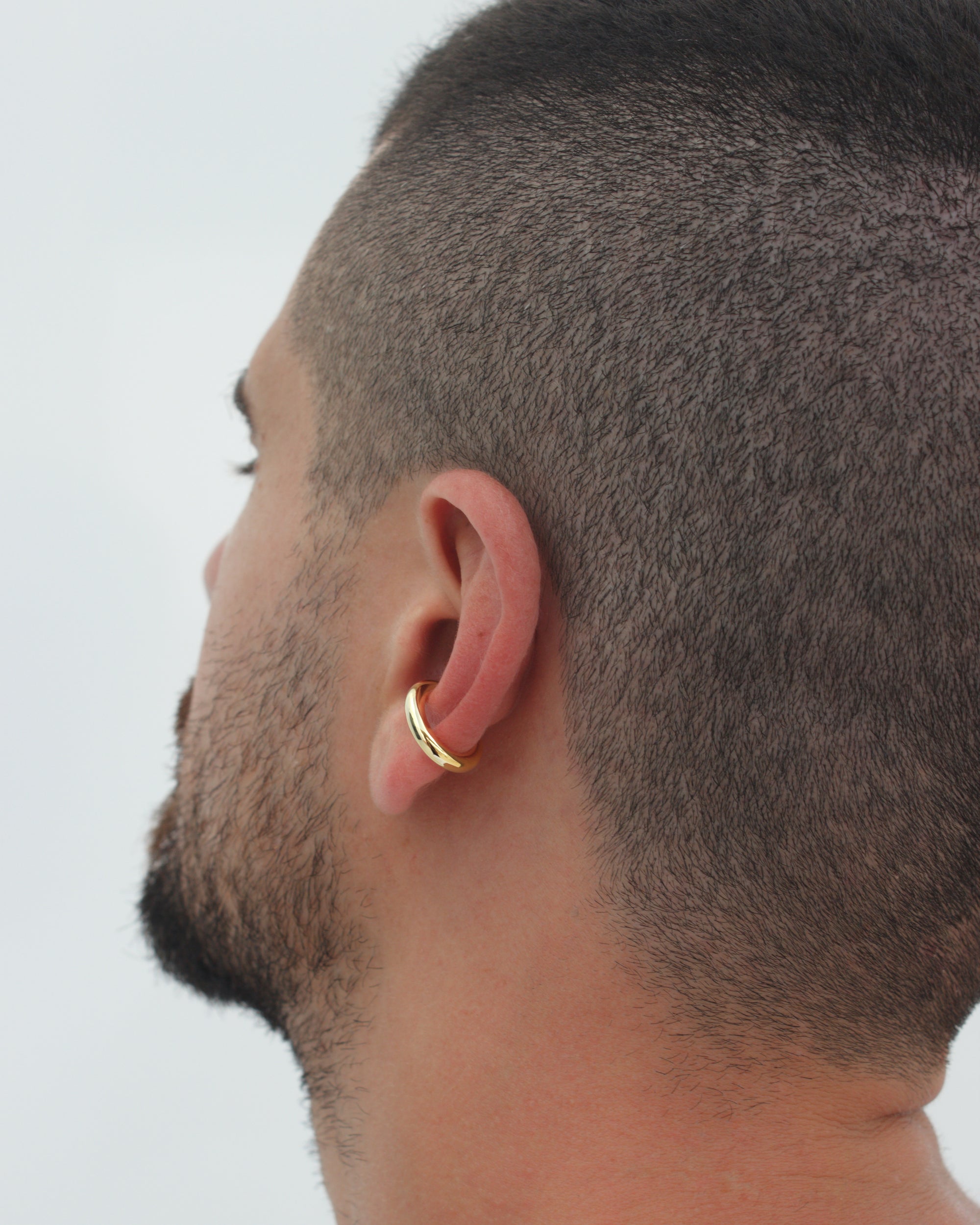 Revolve ear cuff in 18k yellow gold vermeil