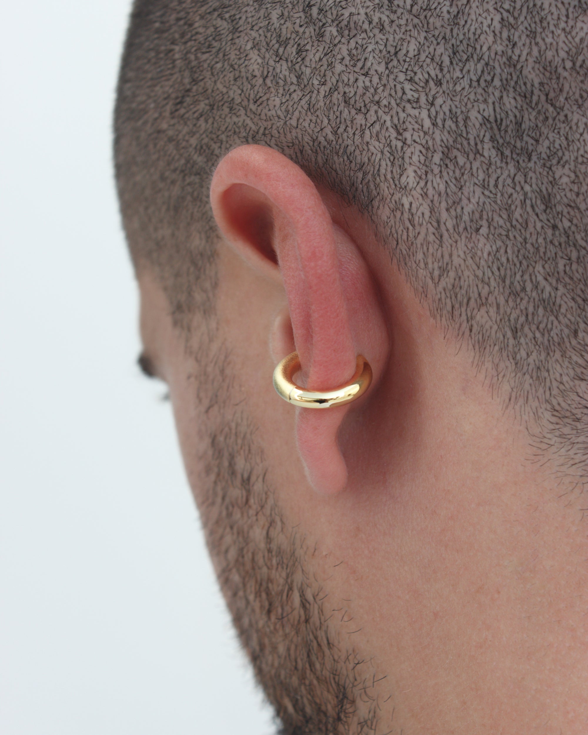 Revolve Dual Finish ear cuff in 18k yellow gold vermeil